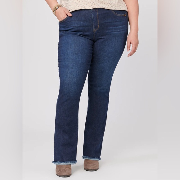 #264 ☑️ Democracy "Ab"solutionHigh Rise Dark Indigo Itty Bitty Bootcut Plus Jean - Picture 1 of 6